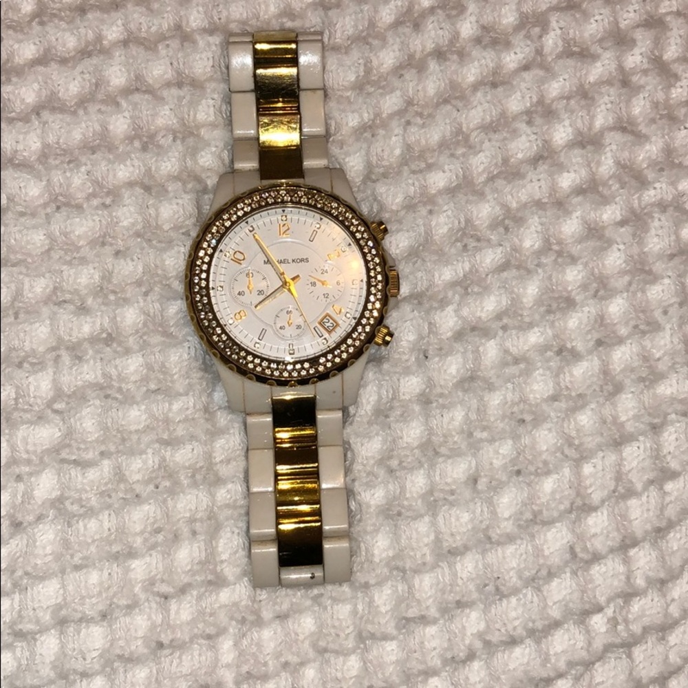 Watch - Picture 2 of 2